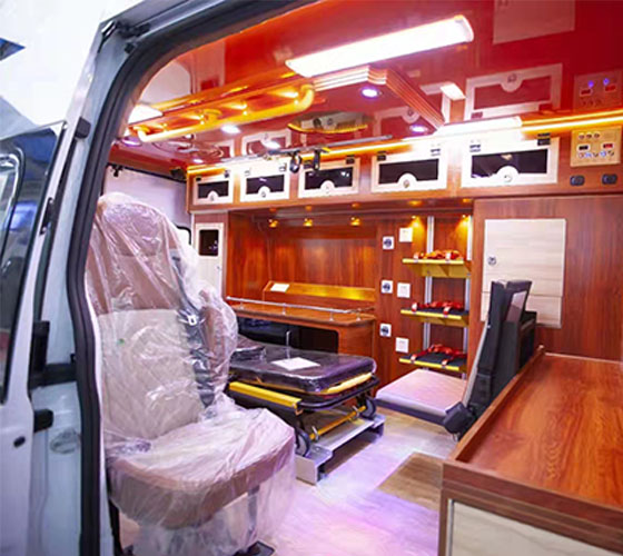 四平车辆内部展示